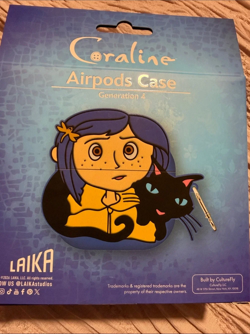 AirPods Case - Coraline Yellow & Blue Design